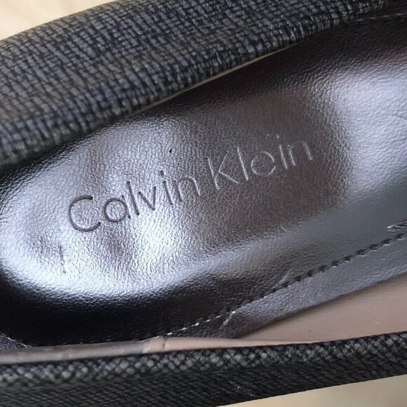 Calvin Klein Elita Pointed Toe Platform Pump - Picture 8 of 12